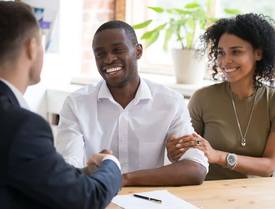 Couple Getting Commercial Business Liability Insurance in Ohio