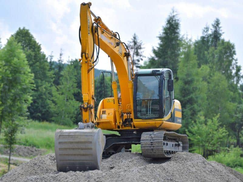 Excavator business insurance protecting against risks on the job site in Connecticut