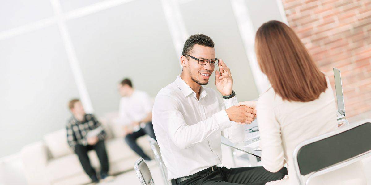 Expert Insurance Consultation - Tailoring Policies for Your Business's Unique Growth Journey