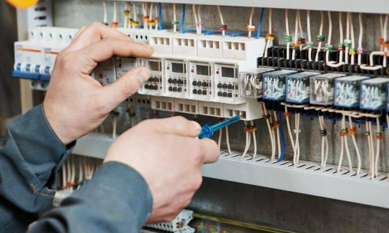 find affordable Electrician Insurance Cost from The Allen Thomas Group