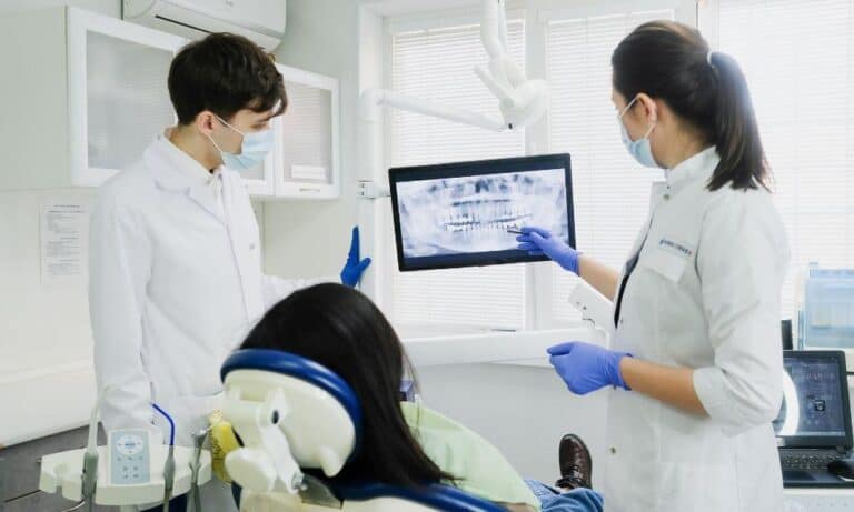 find the best dental office insurance in North Carolina from The Allen Thomas Group