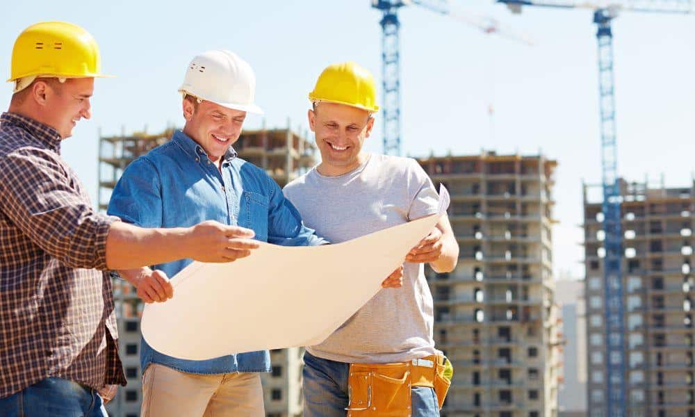 general contractors assessing construction project in Colorado
