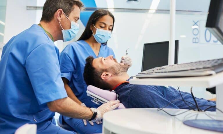 get Dental practice insurance quotes Virginia from The Allen Thomas Group