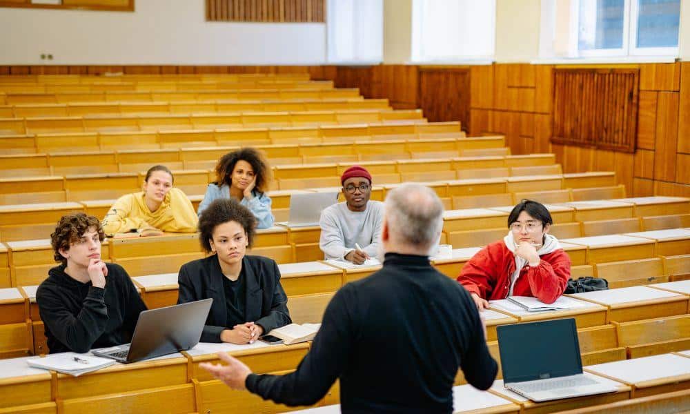 get the best Arizona educational institutions insurance coverage from The Allen Thomas Group