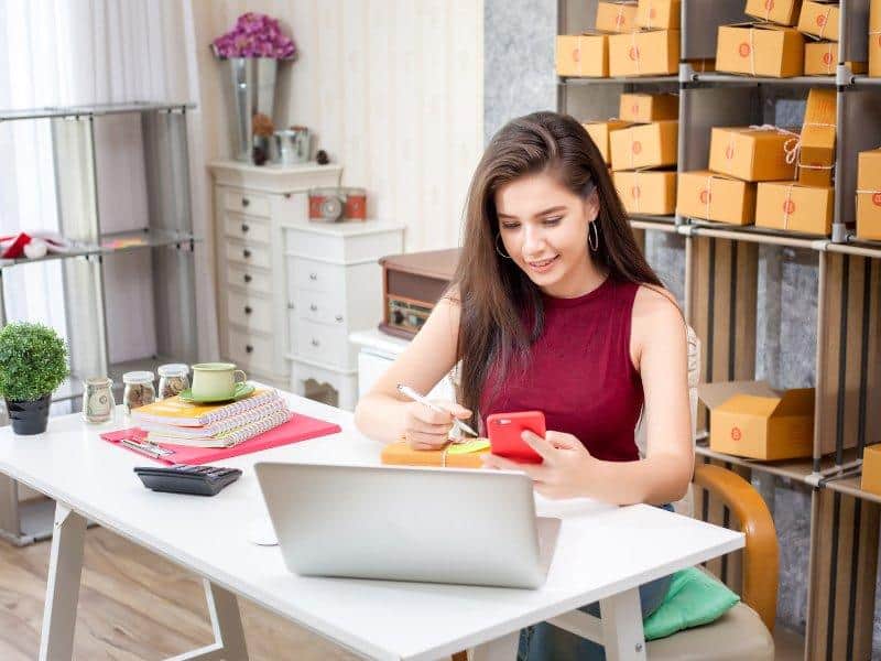 small business owner looking for commercial liability insurance from The Allen Thomas Group insurance agency